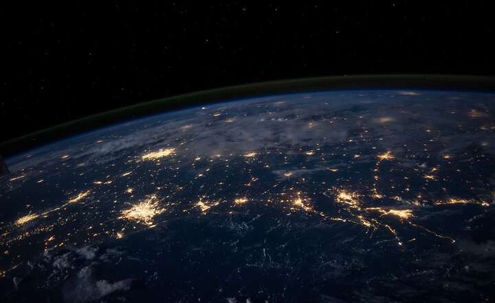 Badania, które ma prowadzić satelita, pomogą ustalić, jak kontrolować rozwój grzybów glebotwórczych w niskiej grawitacji / autor: Pixabay