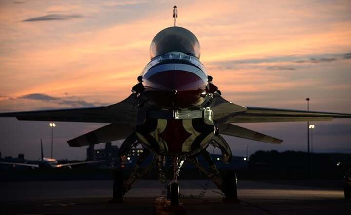 F-16 / autor: Pixabay