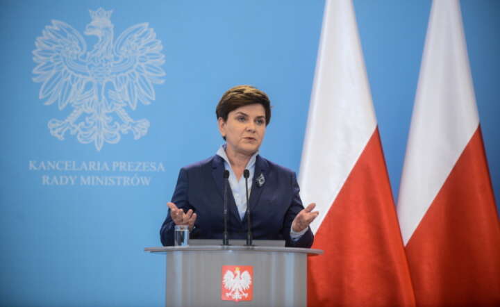 Premier Beata Szydło, podczas konferencji prasowej po posiedzeniu rządu, fot. PAP/Jakub Kamiński
