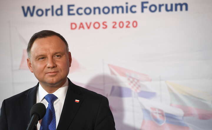 Prezydent Andrzej Duda podczas konferencji prasowej w Davos / autor: PAP/Radek Pietruszka