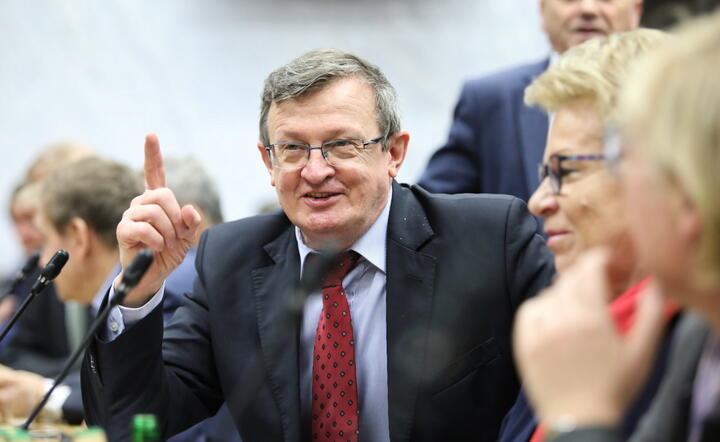Obrady komisji finansów publicznych/Tadeusz Cymański / autor: PAP/Leszek Szymański