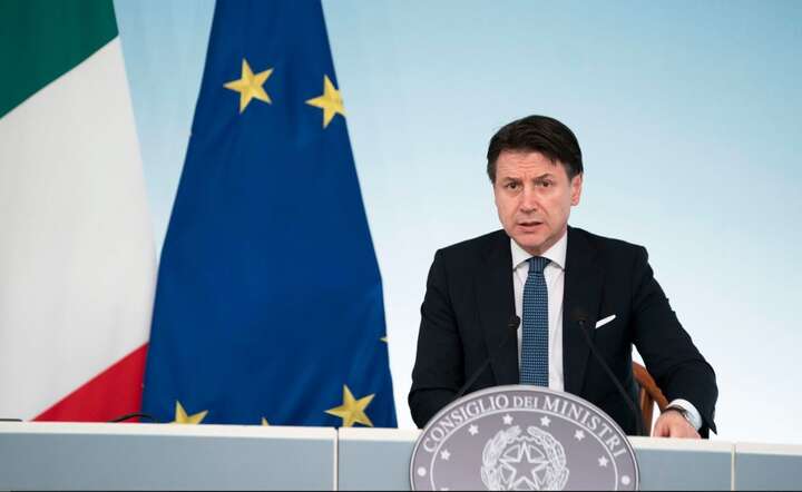 Premier Włoch Giuseppe Conte / autor: PAP/EPA/FILIPPO ATTILI / CHIGI PALACE PRESS OFFICE HANDOUT