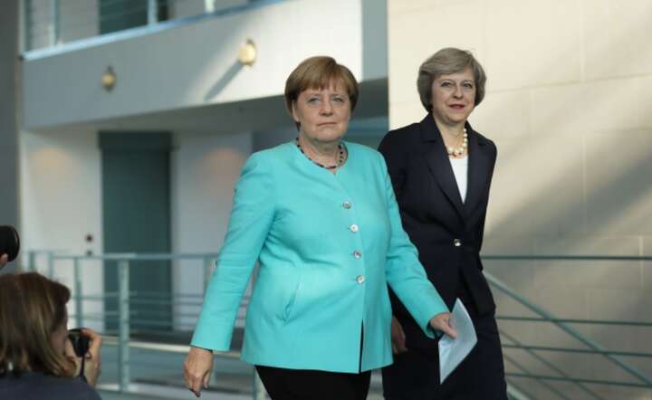 Kanclerz Niemiec Angela Merkel i premier Wielkiej Brytanii Theresa May podczas spotkania w Berlinie, fot. PAP/EPA/MICHAEL KAPPELER
