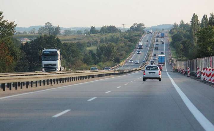 Autostrada / autor: Fratria