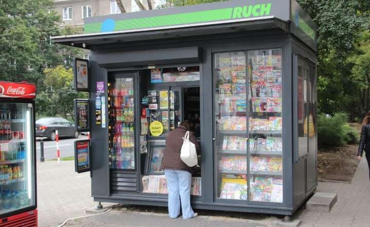 Ruch, kiosk / autor: Fratria