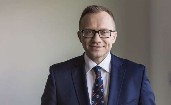 Artur Soboń, wiceminister inwestycji i rozwoju: w tym roku z programu Mieszkanie plus oddanych będzie blisko tysiąc mieszkań / autor: Fratria / JS