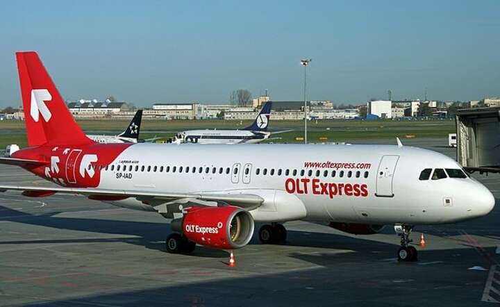 Airbus 320 w barwach linii OLT, By Radoslaw Idaszak - http://www.airliners.net/photo/OLT-Express/Airbus-A320-214/2117276/L/, GFDL 1.2, https://commons.wikimedia.org/w/index.php?curid=19909725