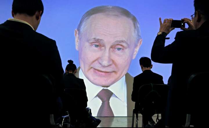 autor: PAP/EPA/MAXIM SHIPENKOV