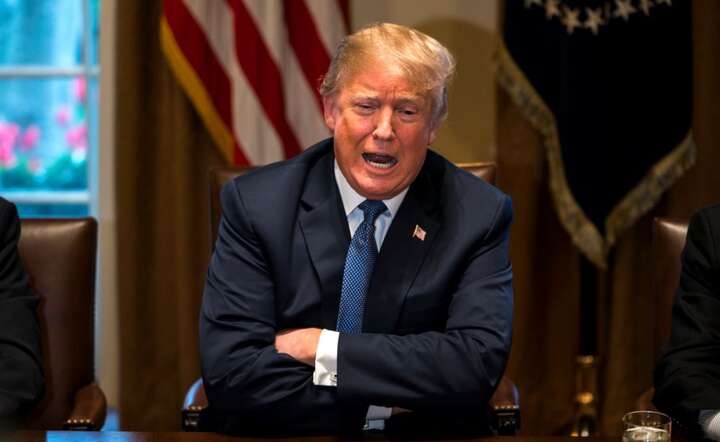 autor: PAP/EPA/JIM LO SCALZO