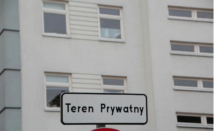 Nowe przepisy ws. ogrodzeń osiedli w Warszawie / autor: Fratria
