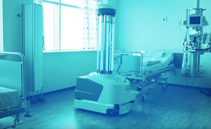 Robot w walce z patogenami / autor: MED&CARE