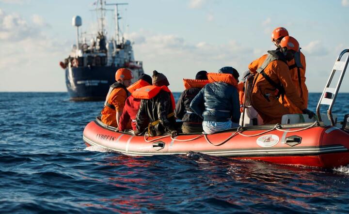 autor: PAP/EPA/ALEXANDER DRAHEIM / SEA-EYE HANDOUT