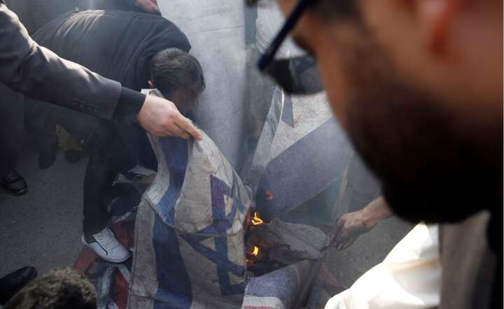 autor: PAP/EPA/ABEDIN TAHERKENAREH