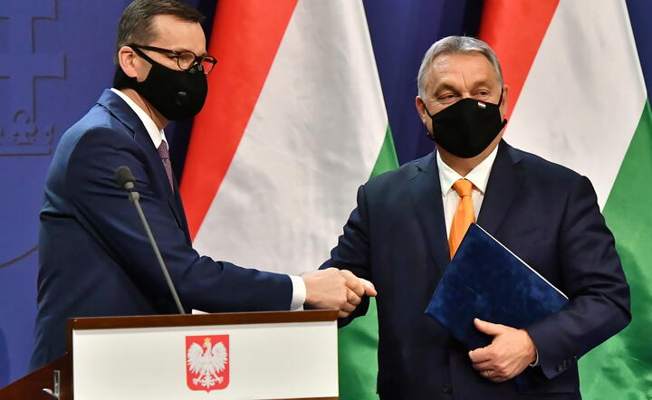 premier Mateusz Morawiecki i premier Victor Orban / autor: fotoserwis PAP