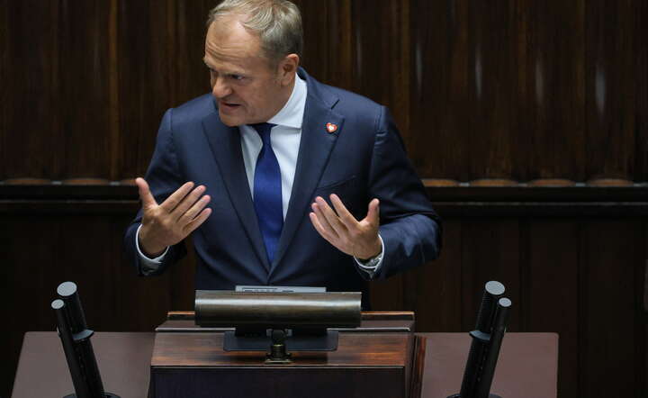 Premier Donald Tusk przemawia na sali obrad Sejmu w Warszawie / autor: PAP/Rafał Guz