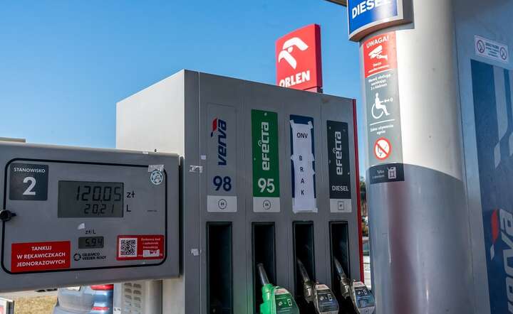 Drożejąca ropa podnosi ceny paliw w hurcie i detalu / autor: Fratria / AS
