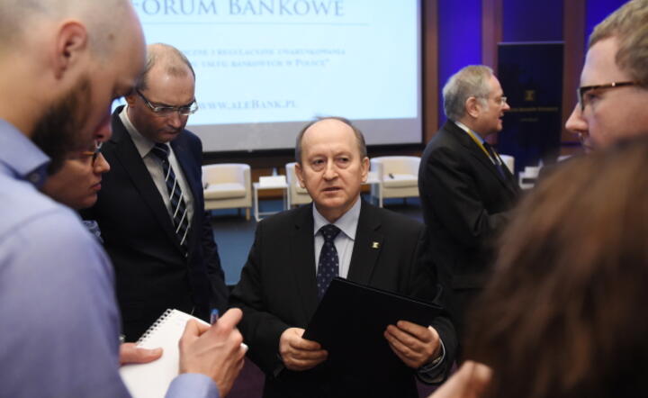 Prezes Związku Banków Polskich Krzysztof Pietraszkiewicz na Forum Bankowym w Warszawie, fot. PAP / Radek Pietruszka