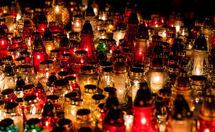 Znicze / autor: Fratria