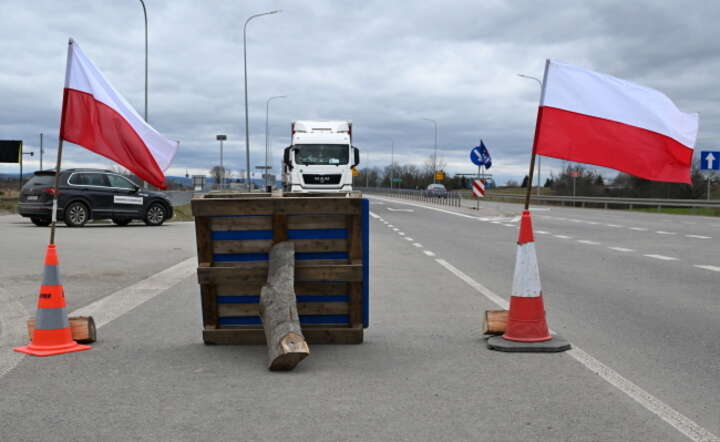 Protest rolników w pobliżu polsko-ukraińskiego przejścia granicznego w Medyce, piątek 23 lutego / autor: PAP/Darek Delmanowicz