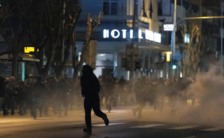 Demonstracje w Atenach. Policja użyła gazu