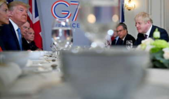 Johnson i Trump w Biarritz o szerokiej umowie handlowej