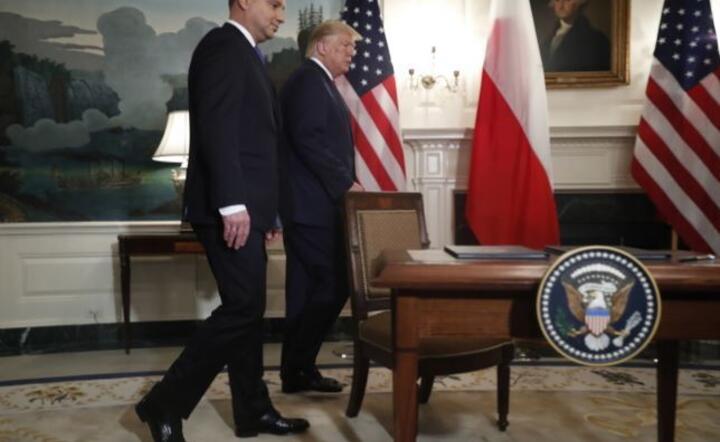 Andrzej Duda i Donald Trump / autor: PAP/EPA/SHAWN THEW / POOL
