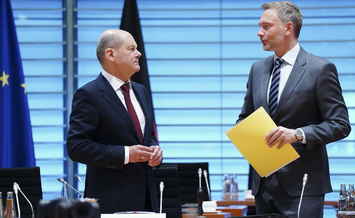 kanclerz Niemiec Olaf Scholz i minister finansów Christian Lindner / autor: fotoserwis PAP
