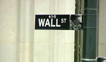 Po dobrych danych z USA umocnił się dolar, ale na Wall Street spadki