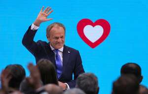 Premier Donald Tusk przemawia na konwencji krajowej Platformy Obywatelskiej  / autor: PAP/Paweł Supernak
