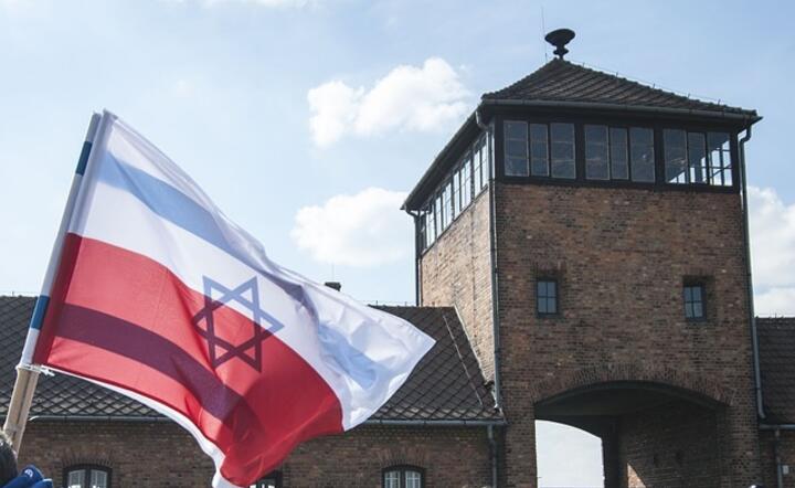 Auschwitz, Flaga, Polska, Obóz Koncentracyjny / autor: Pixabay