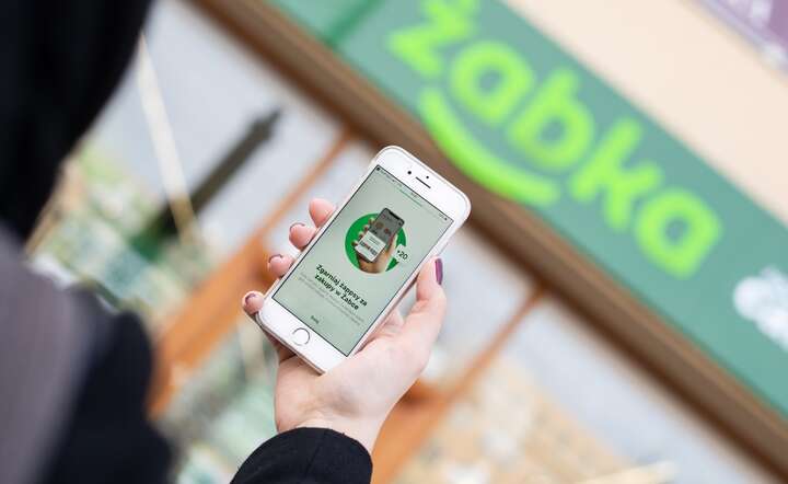 Aplikacja Żappka nie jest żadnym technologicznym gadżetem: upraszcza użytkownikom codzienne sprawy / autor: materiały prasowe Żabka