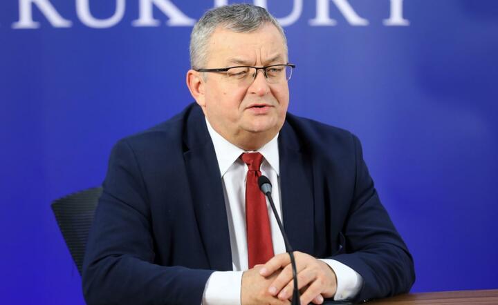Minister infrastruktury Andrzej Adamczyk / autor: PAP/Rafał Guz