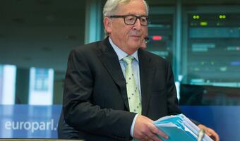Juncker przeciwny uzależnieniu wypłat z UE od przestrzegania zasad praworządności
