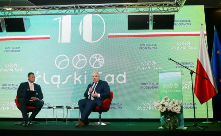 Minister aktywów państwowych Jacek Sasin podczas konferencji "Śląski ład" / autor: PAP/Zbigniew Meissner