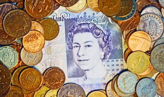 Bank Anglii obniżył stopy procentowe i zwiększył skup aktywów