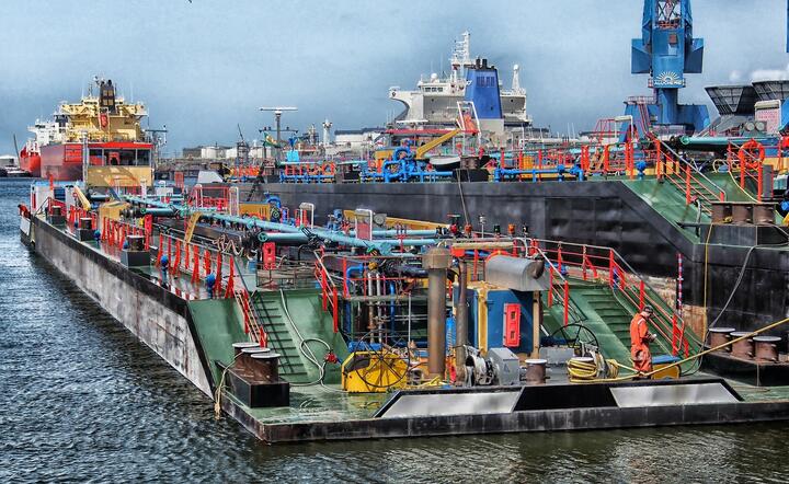 Port w Rotterdamie / autor: pixabay.com