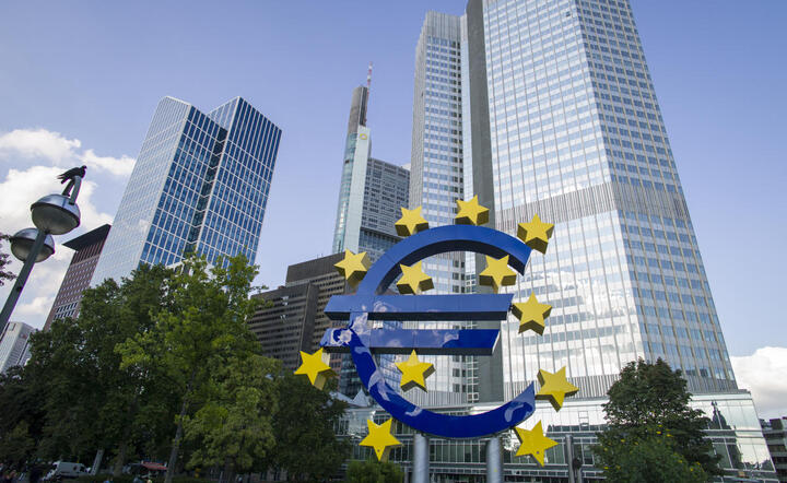 Fuzja Deutsche Börse z LSE, której szacunkowe koszty opiewają na 27 mld euro, otworzyłaby przed Frankfurtem wiele możliwości, fot. Shutterstock