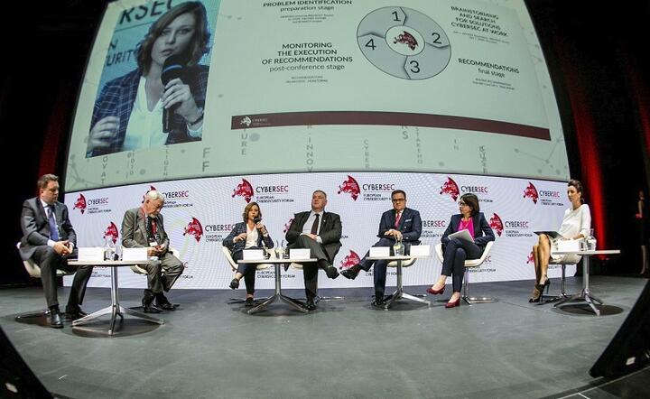 Panel dyskusyjny podczas ubiegłorocznej konferencji Cybersec 2016 w Krakowie / autor: fot. materiały prasowe Instytutu Kościuszki