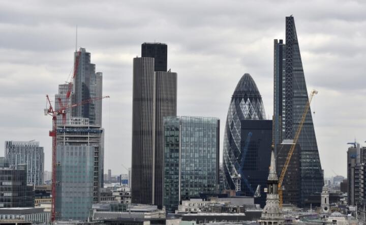 Panorama londyńskiego City fot. PAP/EPA/HANNAH MCKAY 