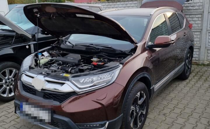 Warszawska policja ścigała ukradzione auto; padły strzały