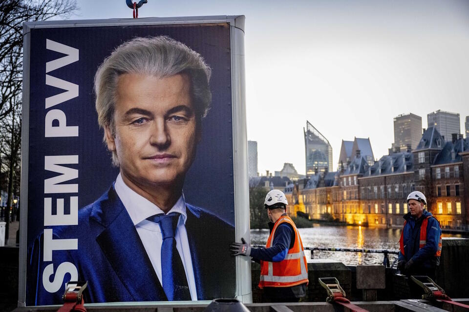 Plakat Geerta Wildersa / autor: PAP/EPA