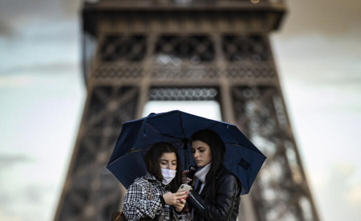 Pandemia, Paryż, 26.10.2020 / autor: PAP/EPA/IAN LANGSDON