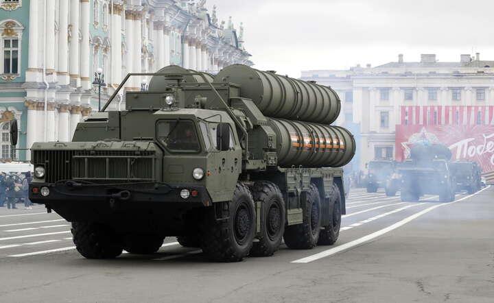 Rosyjska wyrzutnia rakiet taktycznych. Przygotowania do defilady na Dzień Zwycięstwa w Moskwie / autor: PAP/EPA/ANATOLY MALTSEV