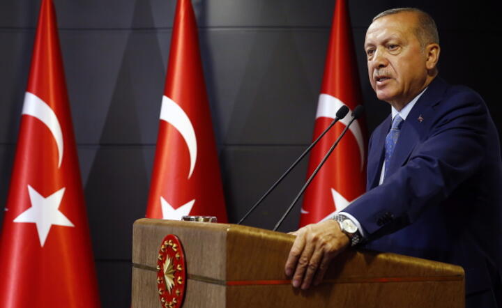 Prezydent Turcji Recep Tayyip Erdogan w niedzielnym orędziu powyborczym  / autor: fot. PAP/EPA/PRESIDENTIAL PRESS OFFICE 