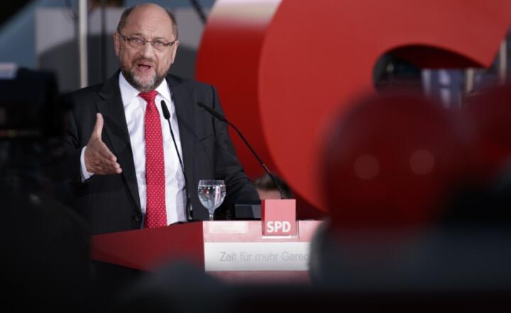 Martin Schulz przemawia na wiecu SPD w Berlinie / autor: PAP/EPA/CARSTEN KOALL