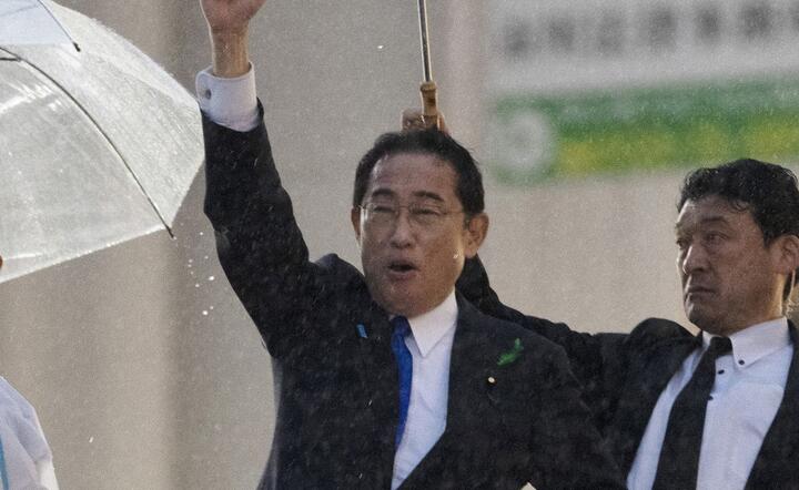 Japan's prime minister delivers stump speech in Ichikawa following Wakayama incident / autor: PAP/EPA/KIMIMASA MAYAMA