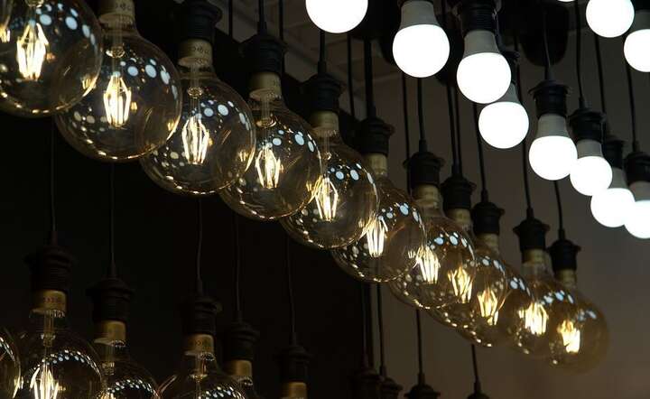 Lampy / autor: Pixabay
