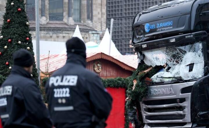 Merkel spotka się z rodzinami ofiar zamachu. Po roku