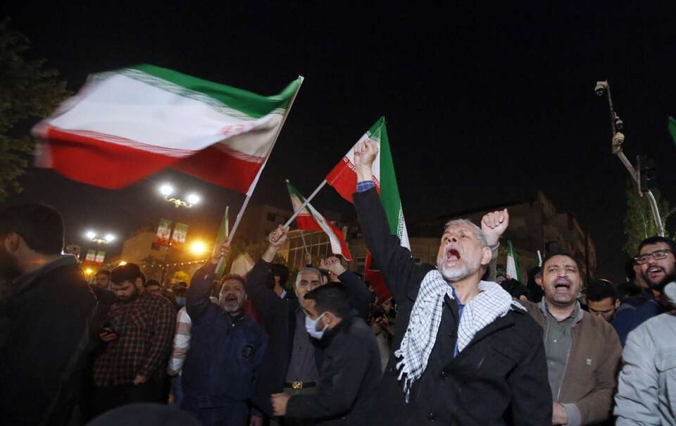Irańczycy cieszyli się z ataku na Izrael / autor: PAP/EPA/ABEDIN TAHERKENAREH