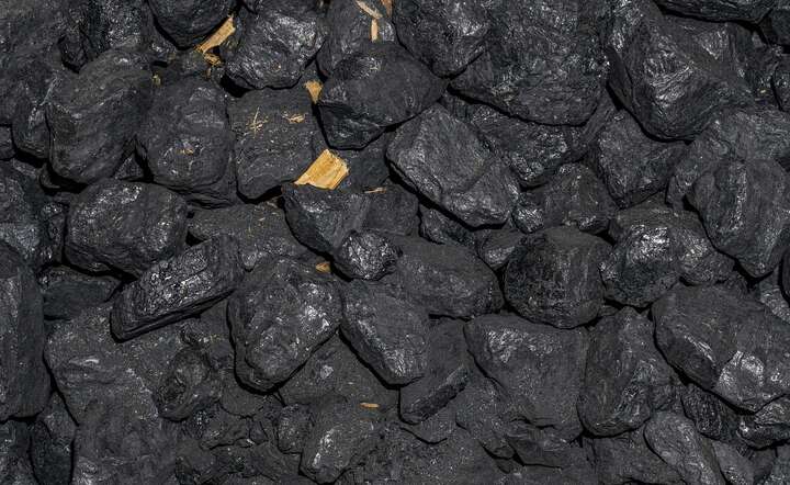 Polacy zamykają kopalnie węgla, a wywodzące się z Ukrainy Coal Energy chce u nas wznawiać wydobycie / autor: Pixabay